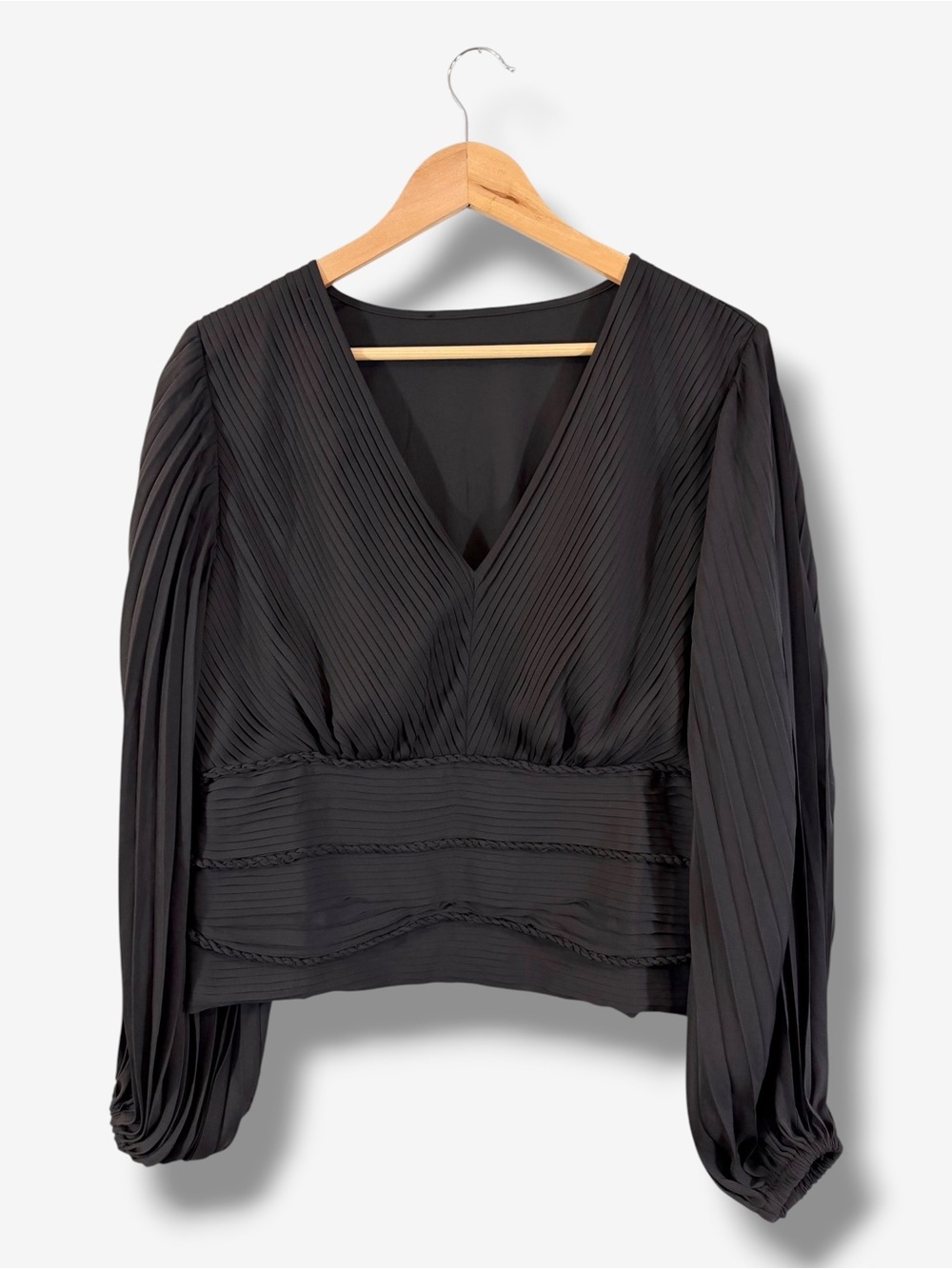 WHBM Black Pintuck Pleated Sleeve Blouse Size L V-Neck Smocked Waist Minimalist